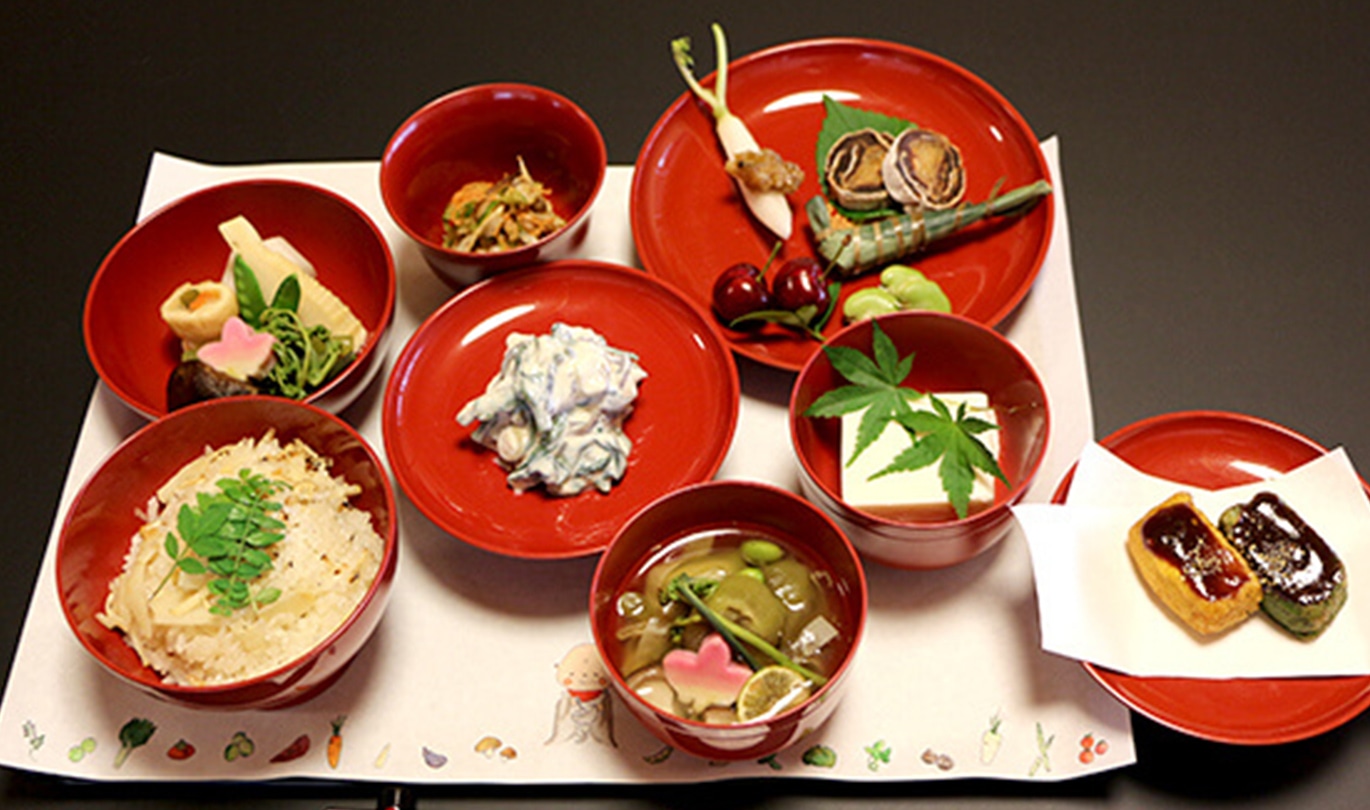 千三百年の歴史｜人と、心と仏とつながる｜永代供養・寺時カレー｜精進料理